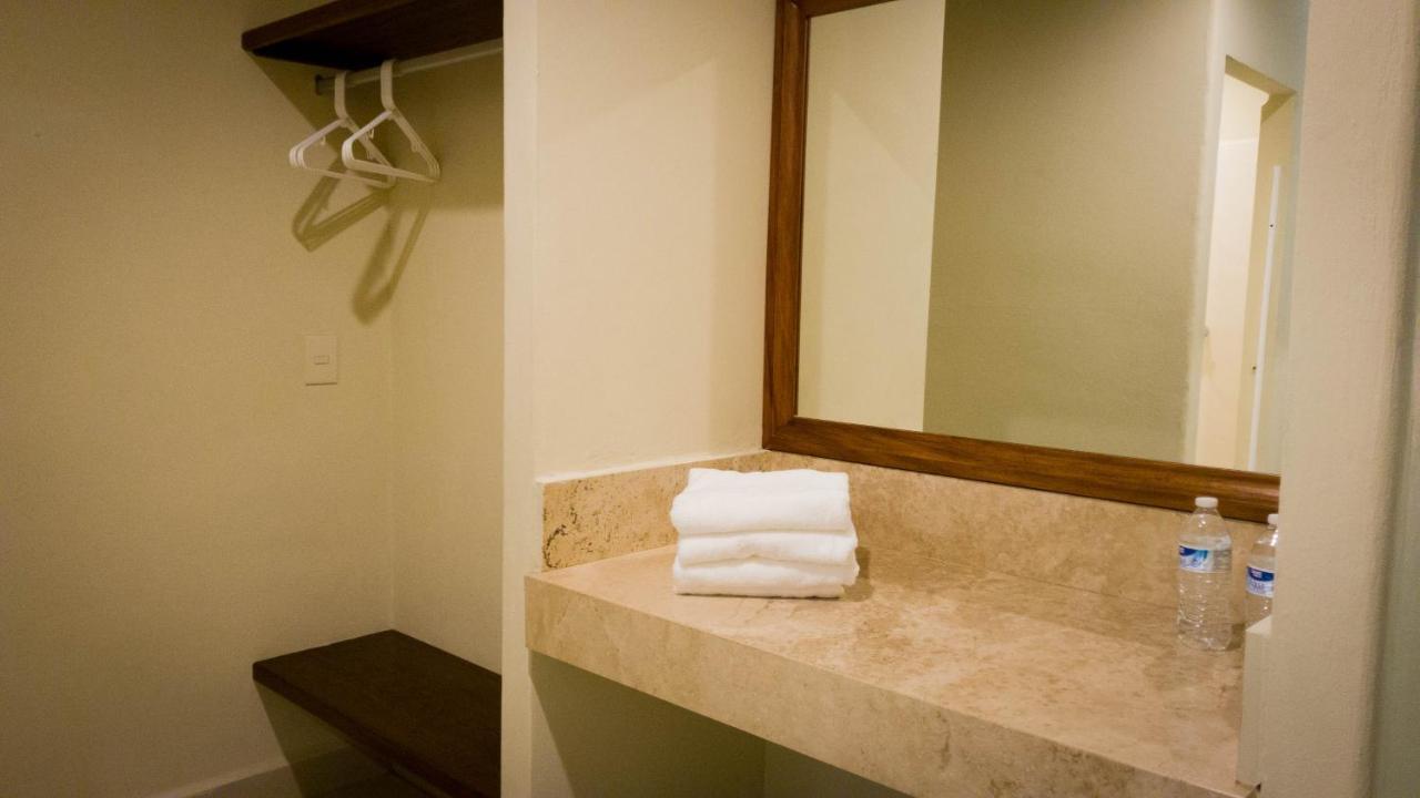 Bonito Hotel By Arans Zihuatanejo Dış mekan fotoğraf