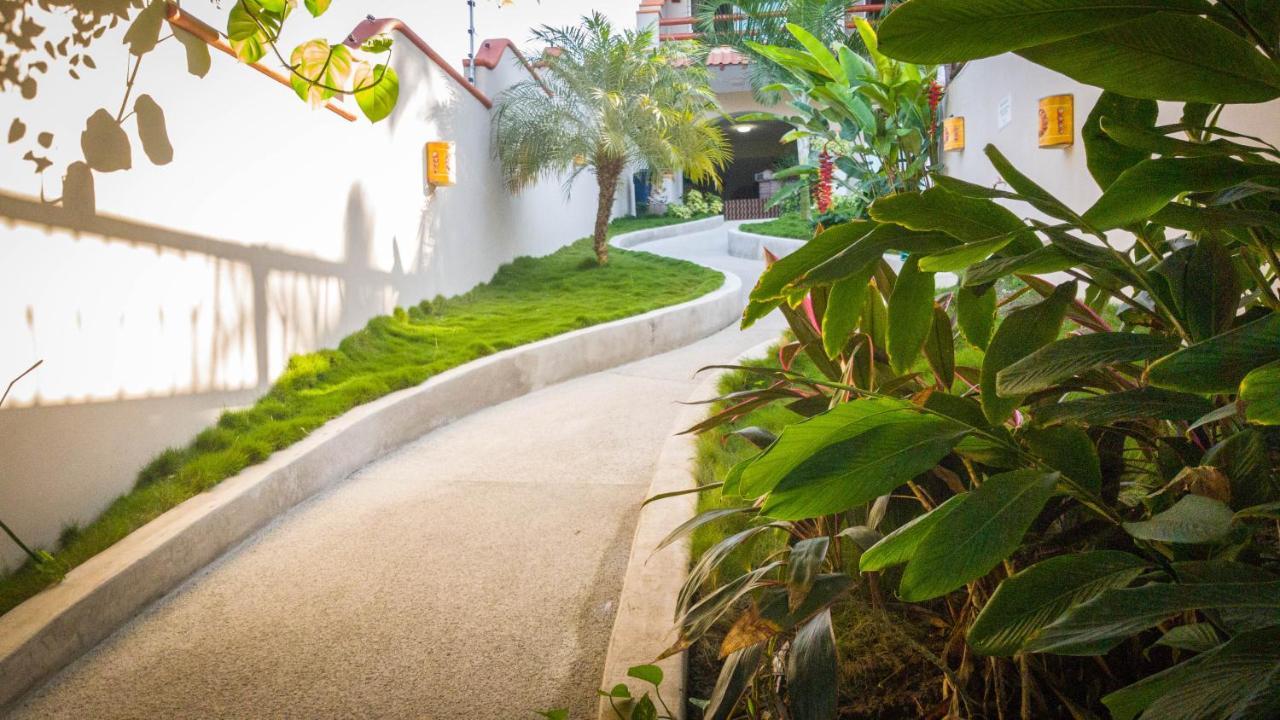 Bonito Hotel By Arans Zihuatanejo Dış mekan fotoğraf